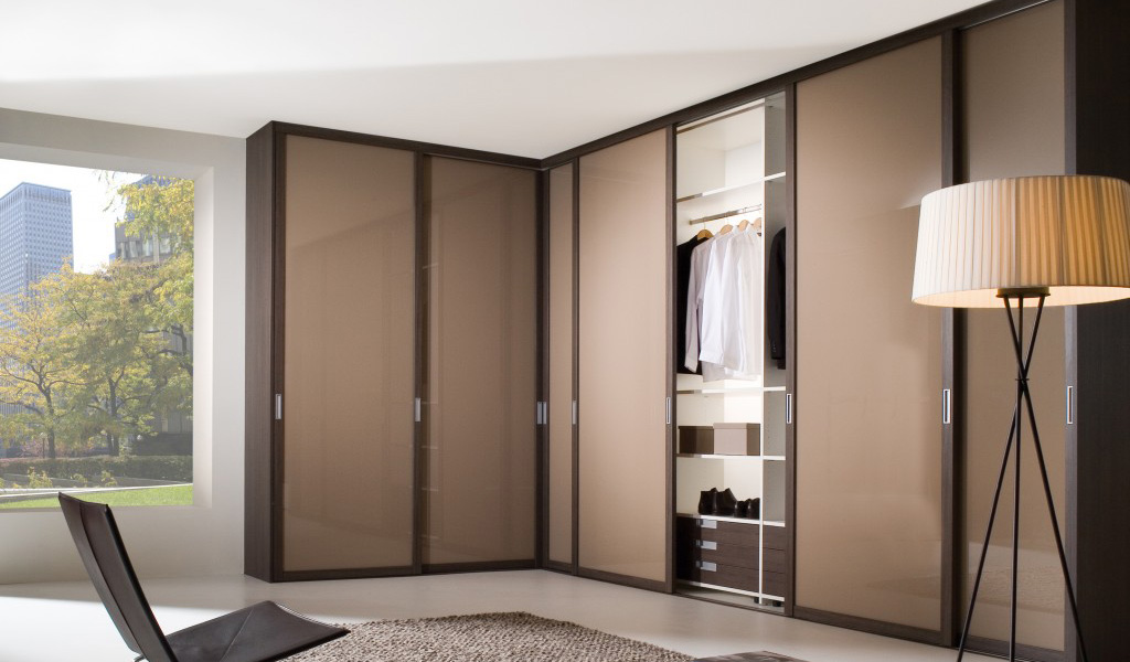 5 Benefits of fitted wardrobes